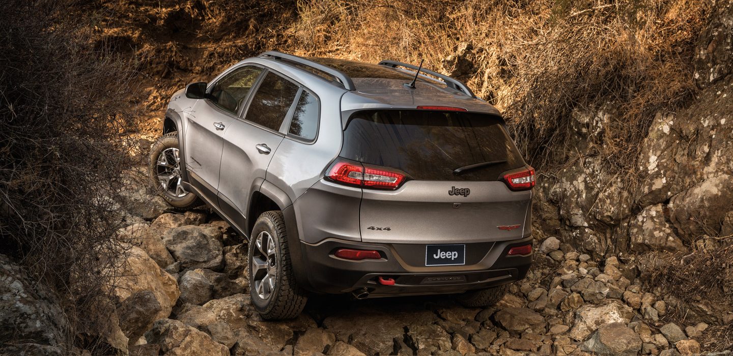 2017 Jeep Cherokee Rear View Exterior Off-Roading